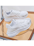 Gradient New Flyweaving Breathable Cushioned Rebound Anti-Slip Men'S Casual Shoes