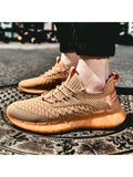 New Flyweaving Trendy Lightweight Breathable Men'S Casual Shoes